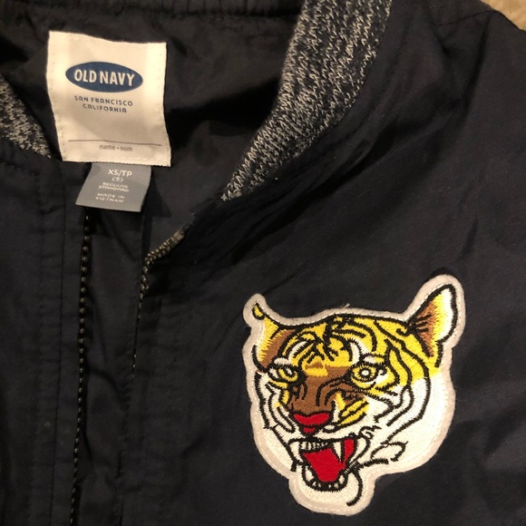 Boys Old Navy Zip Up Tiger Bomber Jacket Sz XS (5) - Picture 4 of 7